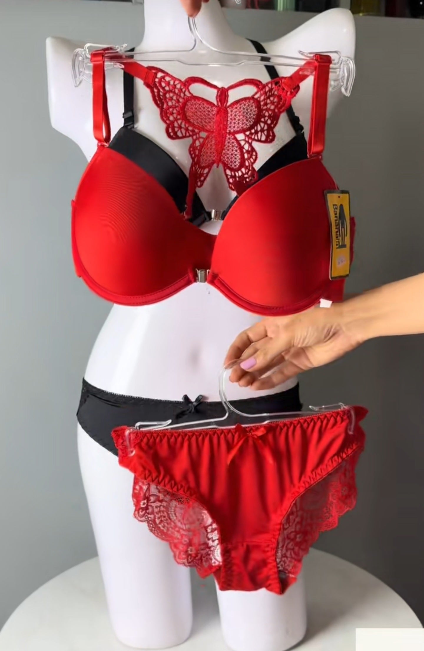 New Winter underwear Bra & Panty Set Important